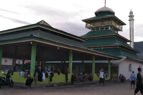 Menelusuri Jejak Sejarah Islam di Sulteng lewat Mesjid Tua Bungku