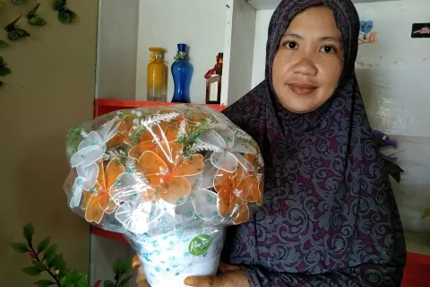 Bisnis Bunga Stoking Punya Prospek yang Cerah di Morowali