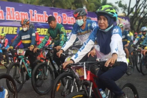 Adventure Bike 2022, Perkenalkan Potensi Keindahan Alam Tobungku