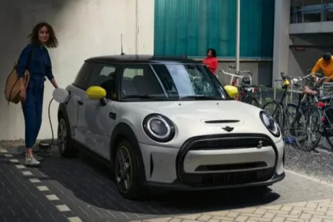2 Hari Lagi Mobil Listrik Pertama Mini Cooper Dijual di RI. Harganya?