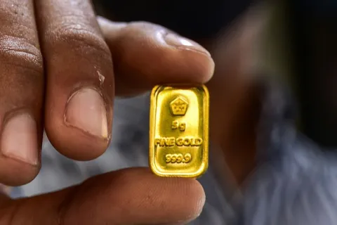 Harga Emas Menuju Kenaikan Mingguan Ketiga Berturut-turut