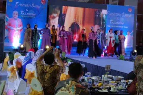 Dekranasda Gandeng Desainer Berbakat Kembangkan Kain Tenun Sulteng