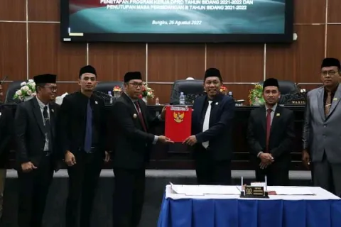 DPRD Kabupaten Morowali Resmi Ajukan Ranperda Pembentukan Kecamatan Sombori
