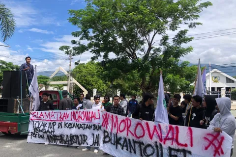 Daerah Dikepung IUP, Mahasiswa Morowali di Palu Demonstrasi
