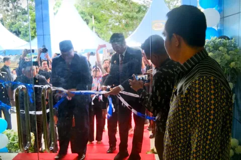Bupati Morowali Resmikan Mal Pelayanan Publik