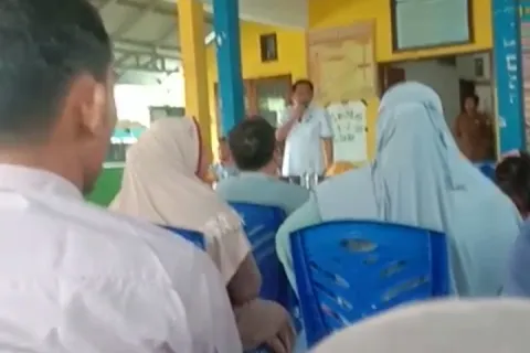 Imbas Video Viral, Ketua DPRD Morowali Gelar Pertemuan Klarifikasi di Desa Parilangke