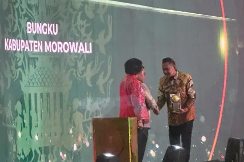 Perdana, Morowali Raih Penghargaan Adipura