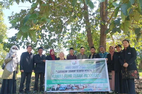 IPARI Morowali Ajak Tanam Sejuta Pohon dan Doa Lintas Agama