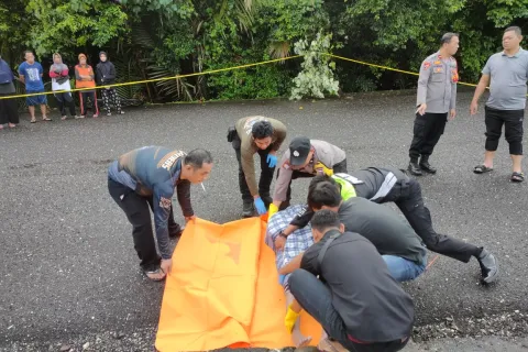 Warga Morowali Temukan Mayat Pria di Jembatan