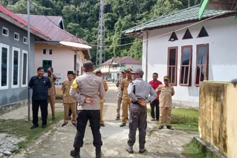 Pastikan Pilkada Morowali Aman, Bhabinkamtibmas Desa Matarape Gelar Pelatihan sekaligus Sosialisasi
