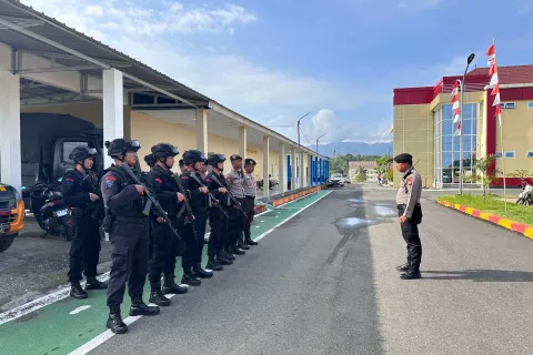 Pastikan Penetapan Cabub dan Cawabub Morowali Aman, Polres Morowali Gelar Patroli Gabungan