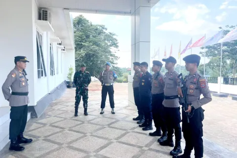 Polres Morowali Lakukan Pengamanan Ketat Gudang Logistik KPU Morowali