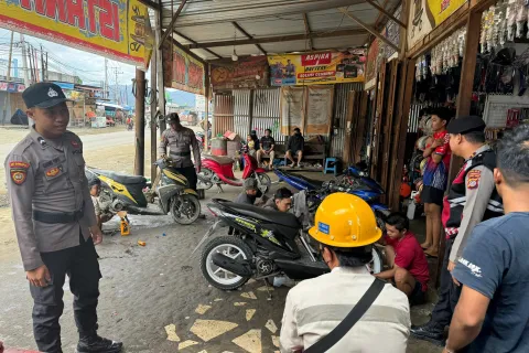 Polsek Bahodopi Patroli Dialogis Jelang Pilkada Morowali