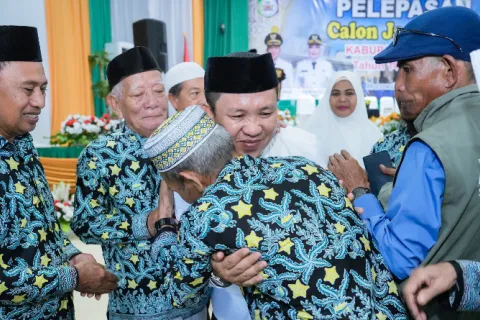 94 Jamaah Haji Asal Morowali Resmi Dilepas Bupati