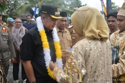 Bupati Morowali Buka Resmi Lomba Desa dan Kelurahan di Bahodopi