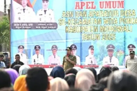 Perdana di Morowali, Bupati Pimpin Apel Umum Bersama ASN dan Aparatur Desa di Wita Ponda