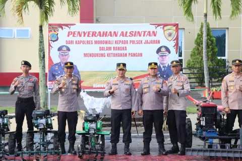 Kapolres Morowali Serahkan Alsintan kepada Polsek Jajaran, Dukung Ketahanan Pangan Nasional