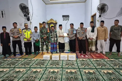 Polsek Bungku Selatan Gelar Silaturahmi Subuh di Masjid Al-Jihad Tandaoleo
