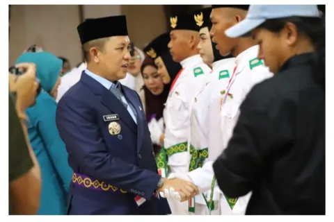 Siap Menyambut HUT RI ke-80 Bupati Morowali Kukuhkan 48 Calon Anggota Paskibraka 2025