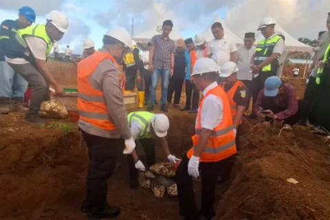 Bupati Ihsan barudin Abdul Rauf Letakkan Batu Pertama Pembangunan Sarana GOR Jelang Porprov 2026