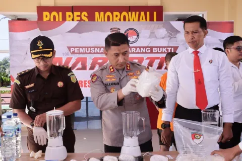 Polres Morowali Musnahkan Barang Bukti Narkoba Rp 3,6 Miliar, Dua Tersangka Dihadirkan