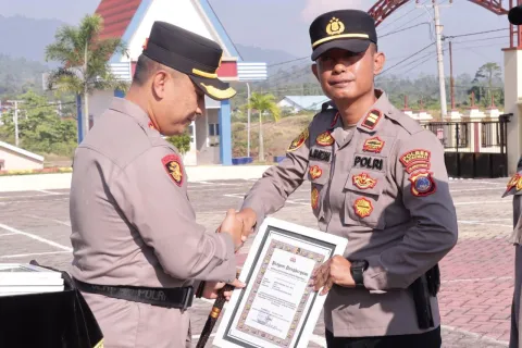 Kapolres Morowali Apresiasi 7 Personel, Berhasil Ungkap 7 Kasus Curanmor