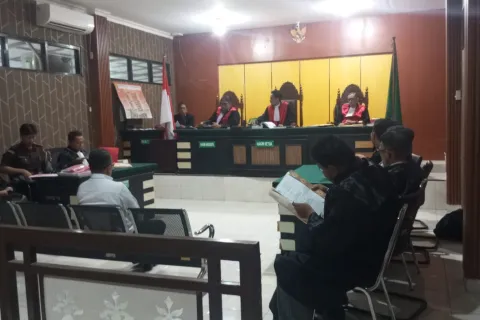Terdakwa Dugaan Pupuk Ilegal di Palu, Hadapi Pembuktian JPU