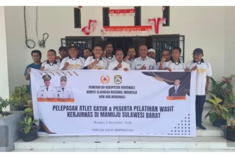 Sekda Morowali Yusman Mahbub Lepas Atlet Catur ke Kejurnas di Mamuju