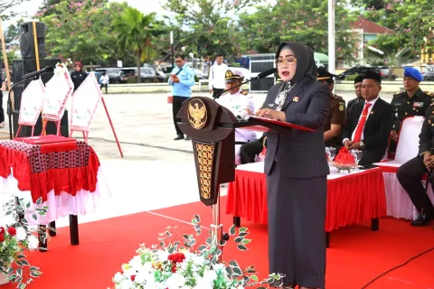 Wabup Morowali Iriane Iliyas Pimpin Upacara Tabur Bunga Hari Pahlawan