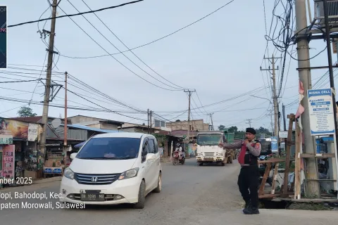 Polsek Bahodopi Laksanakan KRYD mengamankan miras dan knalpot brong dalam Rangka Pengamanan Natal dan Tahun Baru